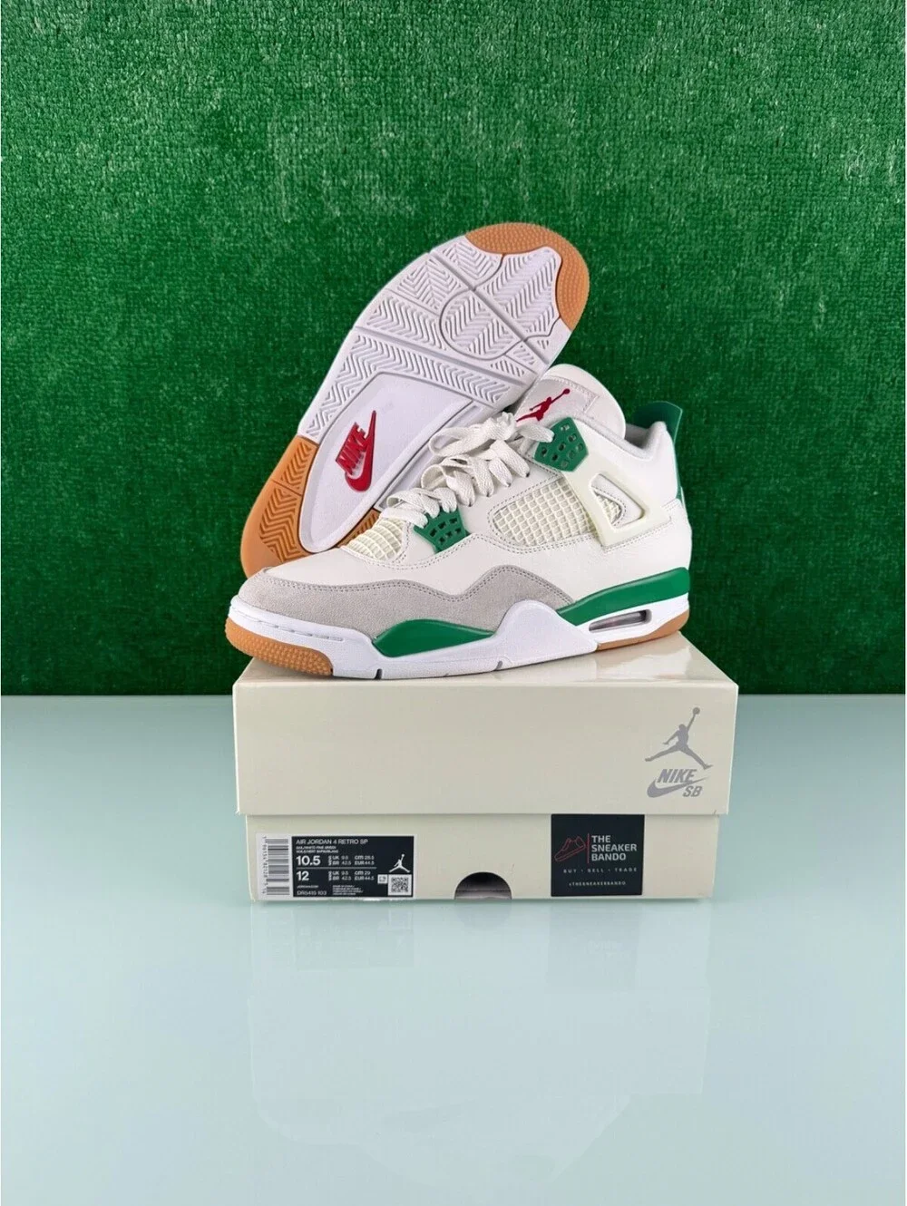Size 10.5 - Jordan 4 Retro SP x Nike SB Mid Pine Green